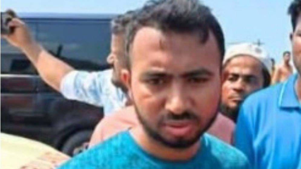 কক্সবাজারের টুপটুপ রিসোর্টের ম্যানেজার সুমন আটক