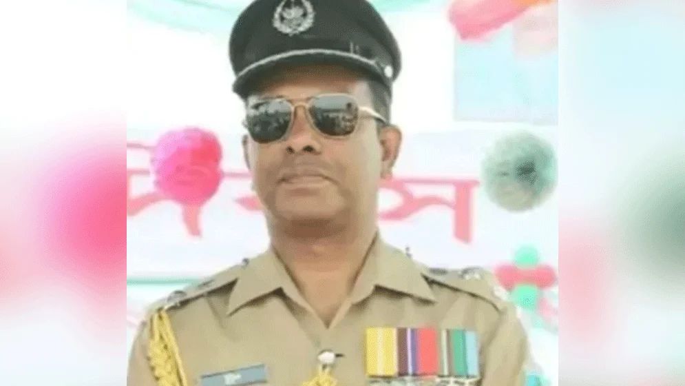 ডিআইজি পরিচয়ের জেরে কপাল পুড়ল অতিরিক্ত ডিআইজির