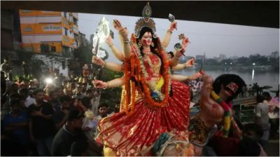 বিসর্জনের মধ্য দিয়ে শেষ হলো শারদীয় দুর্গোৎসব