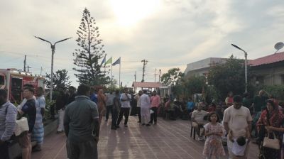 কক্সবাজারে আবাসিক হোটেলে আগুন, ৩ শতাধিক পর্যটকের মাঝে আতংক