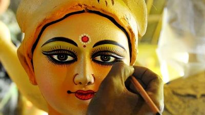 মহালয়ার মধ্য দিয়ে শুরু হলো দুর্গাপূজার ক্ষণগণনা