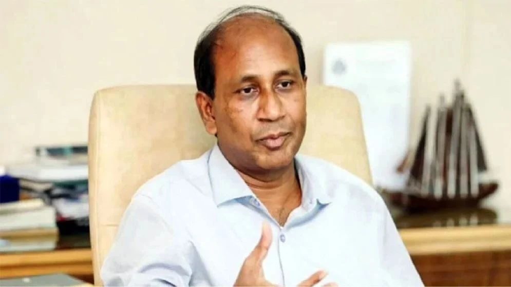 সাবেক এসবি প্রধান মনিরুল ও তার পরিবারের ৮৩ ব্যাংক হিসাব ফ্রিজ