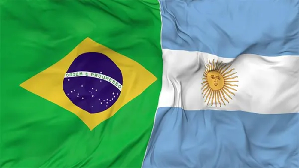 বিশ্বকাপে ব্রাজিল-আর্জেন্টিনা ‘কঠিন’ গ্রুপে পড়েছে দাবি দুই দেশের কোচের। আপনিও কী এমনটি মনে করেন?